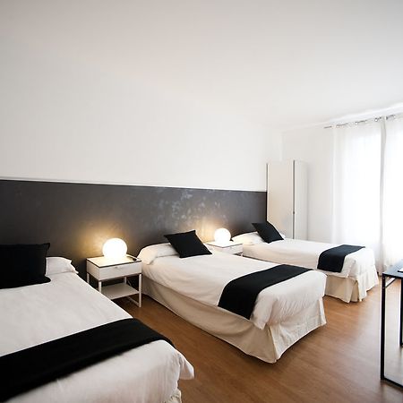 Super Balmes Guest House Barcelona Exterior foto